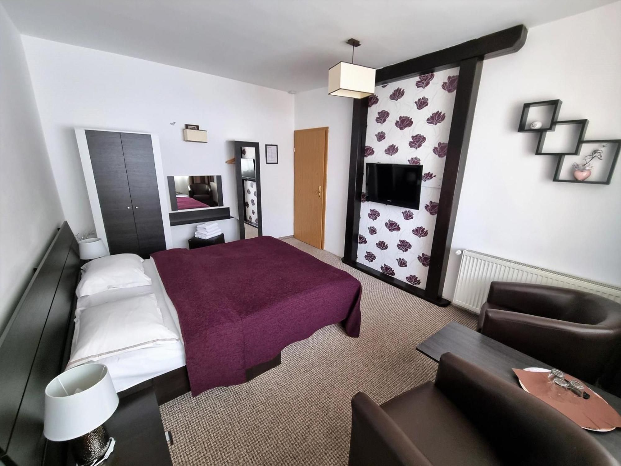 Casa Cristina Hotel Braşov Buitenkant foto