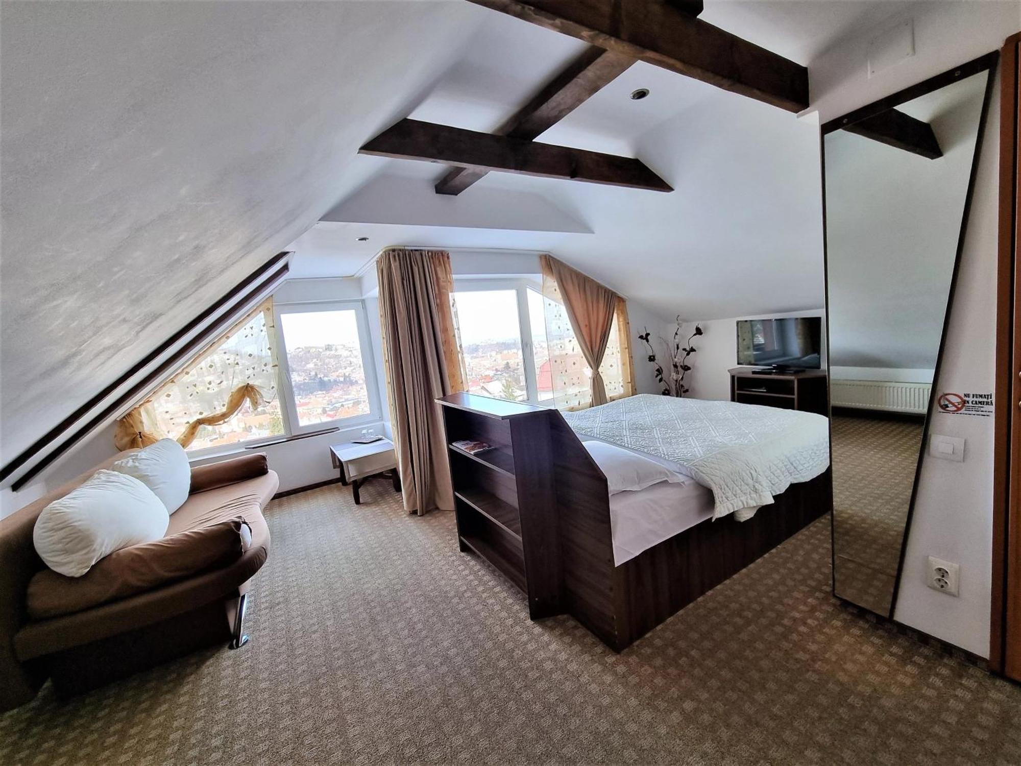 Casa Cristina Hotel Braşov Buitenkant foto